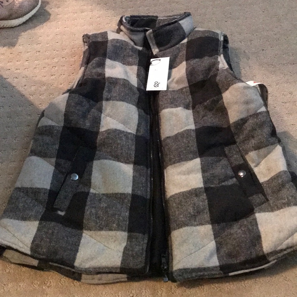 Check Puffer vest